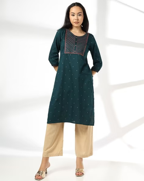 Women Embroidered Yoke Straight Kurta
